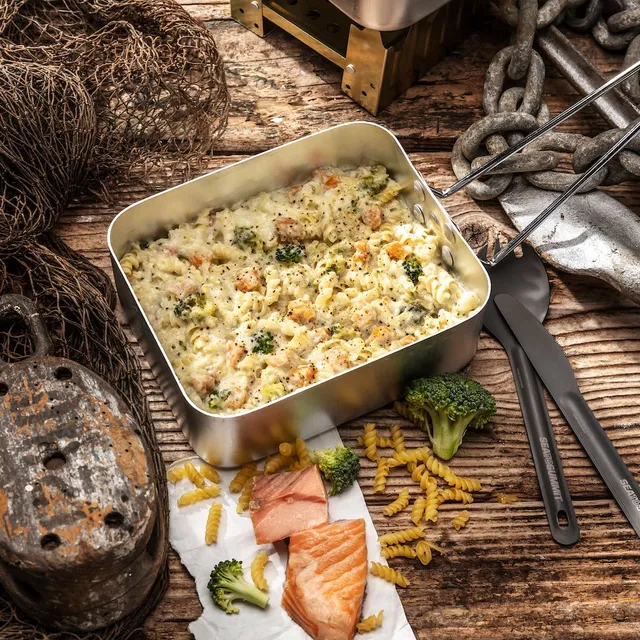 Summit to Eat Pasta Salmone Broccoli pasto liofilizzato grande cremoso